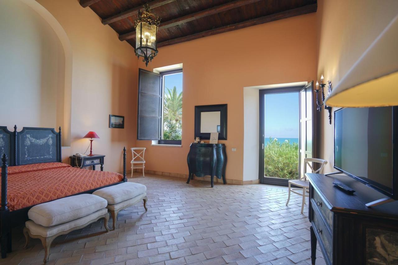 Falconara Resort & Spa 부테라 외부 사진